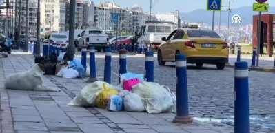 İzmir'de 23 bin işçinin grevi dördüncü gününde: Çöpler yığın oldu, toplu ulaşım aksıyor