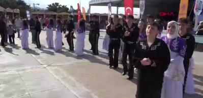 Samsun'da Ot Yemekleri Festivali'nde 'ısırganlı dondurma'ya yoğun ilgi