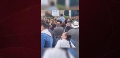 Kolombiya'da senat&ouml;r Uribe'ye silahlı saldırı: 15 yaşındaki ş&uuml;pheli g&ouml;zaltında