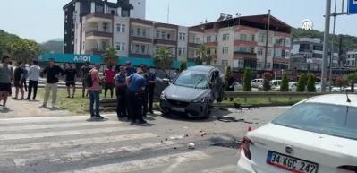 Samsun'da korkutan kaza: 2'si ağır 6 yaralı