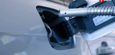Motorin ve otogazda indirim bekleniyor