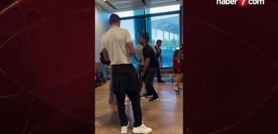 Galatasaray efsanesi Muslera, Türkiye'ye veda etti