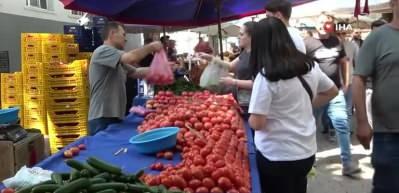 K&uuml;tahya&rsquo;da &Ccedil;arşamba Pazarı&rsquo;nın kapatılma girişimi esnaf ve vatandaştan tepki topladı