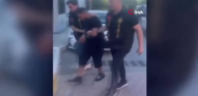 Ey&uuml;psultan'da 3 yaşındaki kızını tekmeleyen baba g&ouml;zaltında: "Elektrik panosuna elini sokmasın diye vurdum"