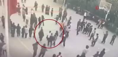 &Ouml;ğrenciyi darp eden &ouml;ğretmene mahkemeden adli para cezası!