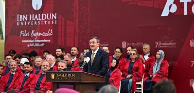 İbn Haldun Üniversitesi 7. Mezuniyet Töreni gerçekleşti