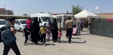 Suriyelilerin ülkelerine dönüşü okulların kapanması sonrasında da sürüyor