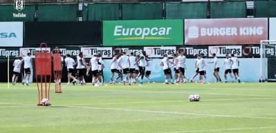 Beşiktaş'ta yeni sezon hazırlıkları sürüyor! Antrenmanda neşeli anlar