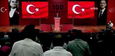 Dilek İmamoğlu'ndan Özgür Özel'e dikkat çeken hareket!