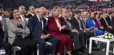 CHP'de kaos bitmiyor! Hepsi görevden alındı!