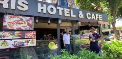 Fatih&rsquo;te otelin yemekhanesinde &ccedil;ıkan yangın paniğe yol a&ccedil;tı