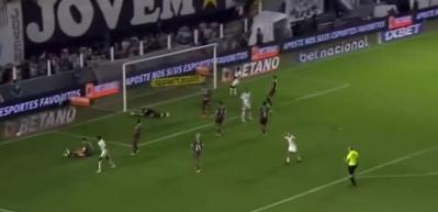 Fluminense&rsquo;nin Brezilyalı kalecisinden rekor: 507 ma&ccedil;ta kalesini gole kapattı