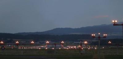 İstanbul seferini yapan u&ccedil;ak, motor arızası nedeniyle Esenboğa'ya acil iniş yaptı