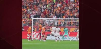 Osimhen Galatasaray'ın teklifini kabul etti! Napoli ile pazarlık sürüyor