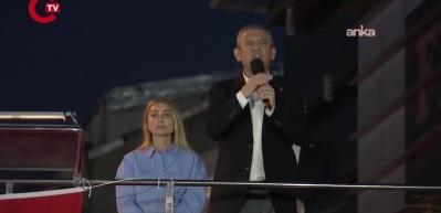 Özgür Özel'den skandal benzetme! Erdoğan'ı darbeci Kenan Evren ile bir tuttu