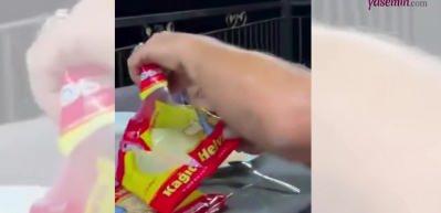 Babaannesine kağıt helvedan dondurma yaptı! Heyecanı gözlerinden okundu