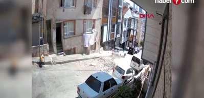 Balkonun çöktüğü anlar kamerada