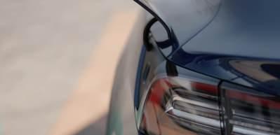 D&uuml;nyada elektrikli ara&ccedil; satışlarında rekor