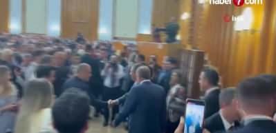 "Memleket Partisi'nde fırtına gibi kurultay: Delegeler dışarda, parti tarihe karıştı"