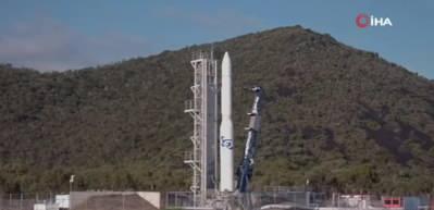 Avustralya yapımı &lsquo;Eris&rsquo; roketi kalkıştan kısa s&uuml;re sonra d&uuml;şt&uuml;