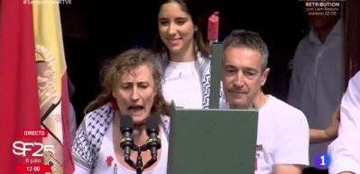 İspanya'nın geleneksel San Fermin festivali '&Ouml;zg&uuml;r Filistin' sloganlarıyla başladı