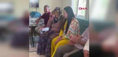 Cumhurbaşkanı Erdoğan şehit ailesiyle g&ouml;r&uuml;şt&uuml;: Ter&ouml;r&uuml; sindirdik