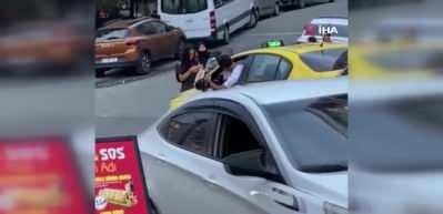 Esenyurt&rsquo;ta taksici, tek yumrukla bir kadını bayıltıp ka&ccedil;tı