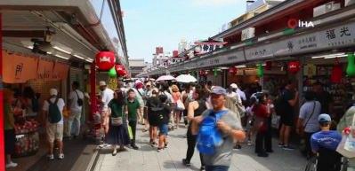 Japonya, 41,8 dereceyle t&uuml;m zamanların en sıcak g&uuml;n&uuml;n&uuml; yaşadı