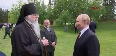 Putin, Alaska’daki Sovyet mezarlarını ziyaret etti