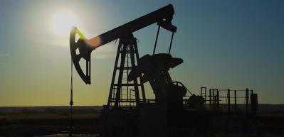 ABD’de ham petrol stokları azaldı, üretim arttı