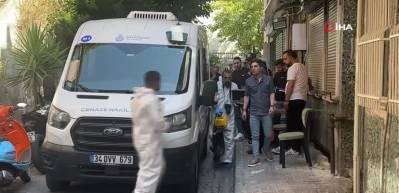Fatih'te Hollandalı baba ve iki oğlu otelde fenalaştı: İki &ccedil;ocuk hayatını kaybetti