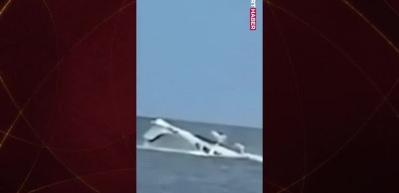 Havada arızalanan uçak denize çakıldı! 