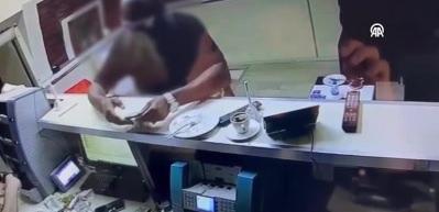 İstanbul'da şirketin mail hesabını ele ge&ccedil;irerek dolandırıcılık yapan 5 Nijeryalı tutuklandı