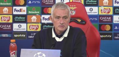 Mourinho Fenerbahçe'den kovuldu, Dünya basını gündemine aldı