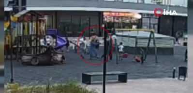 Bursa’da bir kişi, parkta oyun oynayan iki çocuğu yerden yere vurdu