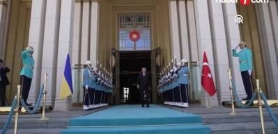 Ukrayna devlet başkanı Zelenski'den Türkiye'ye teşekkür açıklaması