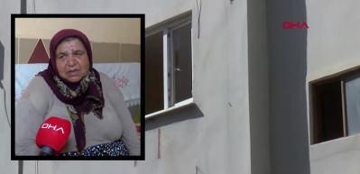 Yıkılacak binada bir başına kaldı
