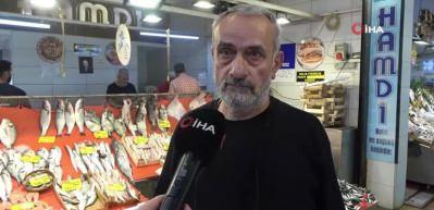 Balık sezonu bereketle açıldı: Tezgahlar hamsi ve istavritle şenlendi