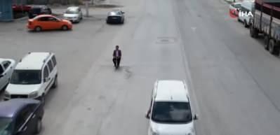 Scooter valizli kurye denemesi gündem oldu