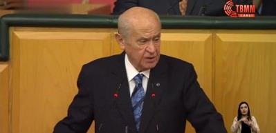 Bahçeli: “CHP felakete gidiyor, Özgür Özel savcıları tehdit ediyor”