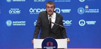 Bakan Tekin: "İlk dersimiz 'Yeşil Vatan', her çocuk bir fidandır"