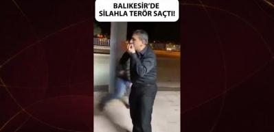 Eline silah alan maganda tehidtler savurup rastgele ateş açtı