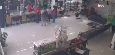Hatay’da kuaför, “sigara içip geleceğim” bahanesiyle 5 bin TL dolandırıldı