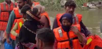 Pakistan'da sel felaketi: 2,2 milyon kişi yerinden edildi, 3 bin 900 köy sular altında
