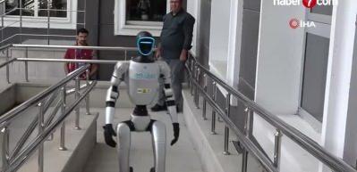 Türkiye'de bir ilk: İnsansı robot nüfusa kaydettirildi