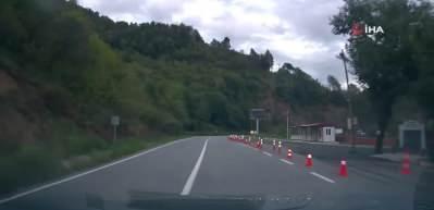 Artvin’de tırın hatalı sollaması faciaya davetiye çıkardı