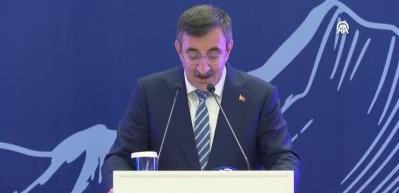 Cevdet Yılmaz: &Ouml;zg&uuml;r &Ouml;zel mesnetsiz iddialar ortaya atıyor