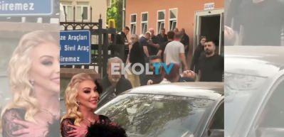 Güllü'nün çocukları gasilhane önünde fenalaştı! Yürekleri dağlayan anlar
