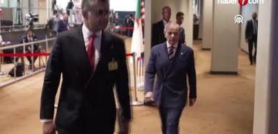 İki fotoğrafta b&uuml;y&uuml;k fark: Trump-İslam &uuml;lkeleri ve Trump-Avrupalılar!