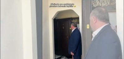 İsteme töreninde ayakkabıyla eve giren misafirlere babadan anlamlı bakış